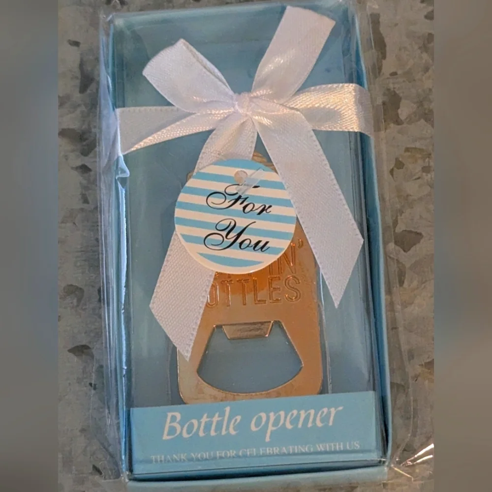 New NIP Gold Bottle Shaped Party Bottle Opener 